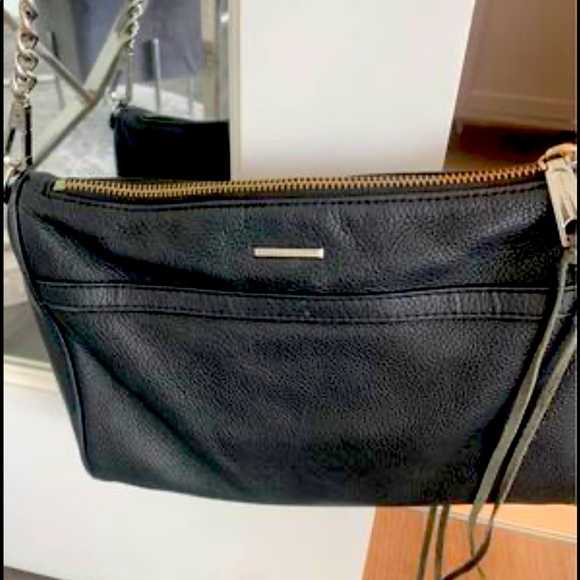 Rebecca Minkoff Handbags - Rebecca Minkoff black cross body bag